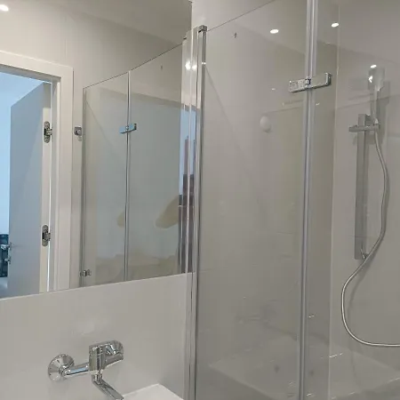 Goscinne Fala 3* ポビエロボ